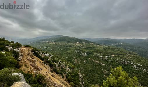 900 SQM Land in Oyoun Broumana with Open Mountains View