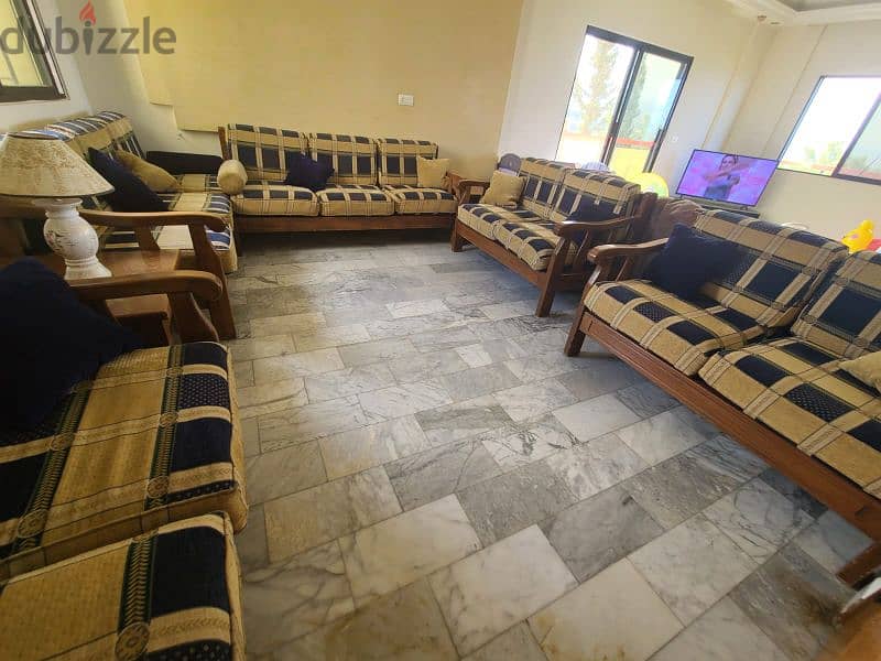 Very Affordable 12 seats living room 0