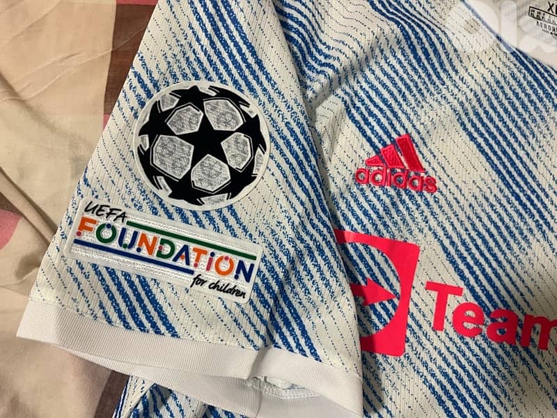Manchester United 2022 Third v. nistelrooy limited edition 1