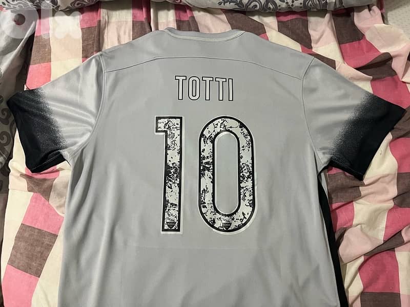 totti roma 2015/16 serie A  italy limited edition  nike jersey 2