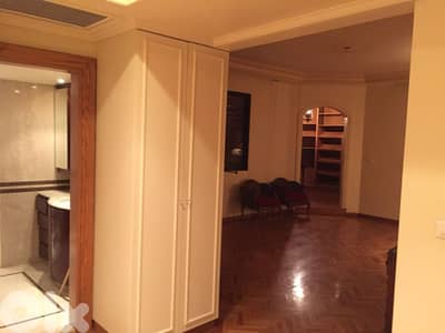 Ramlet El Bayda + Sea View , 24/7 Elec (680Sq) 4 Bedrooms (RB-113)