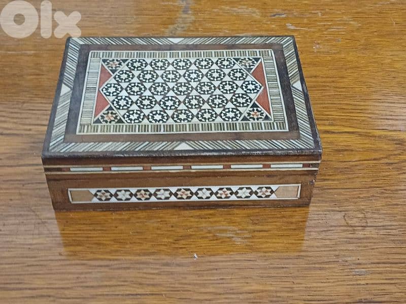 antique 0