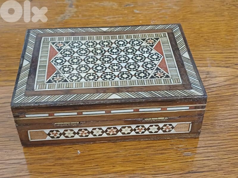 antique 8
