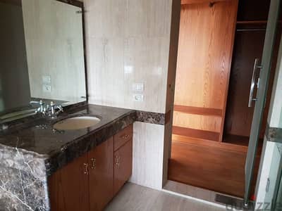 Villa For Sale in Sehaileh 850 sqm