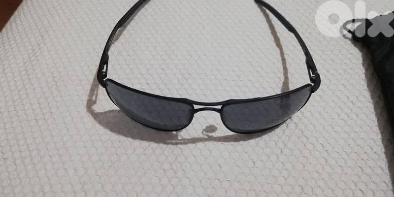 original Oakley sun classes bargain price less than half of original 13