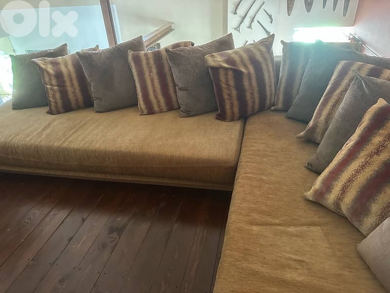 corner sofa 0