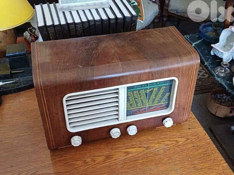 antique 8