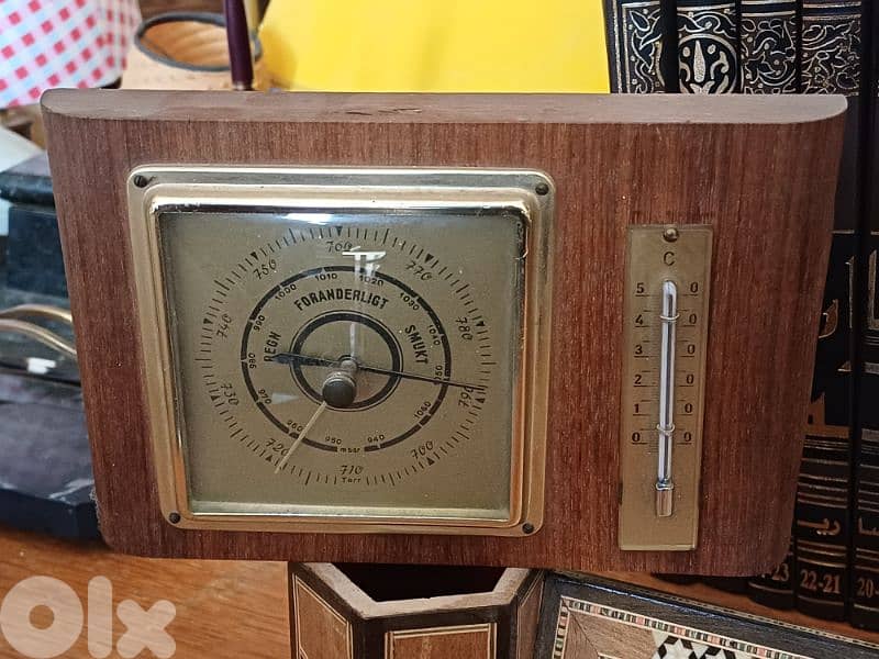 antique 8