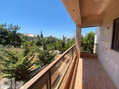 Luxurious Villa for rent in Ain Aar