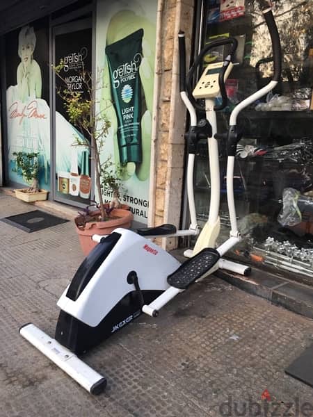 big elliptical like new heavy duty hold up to 140 kg very good quality 0