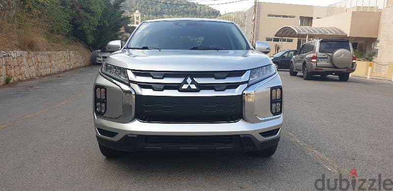 Mitsubishi outlander se 2020 0