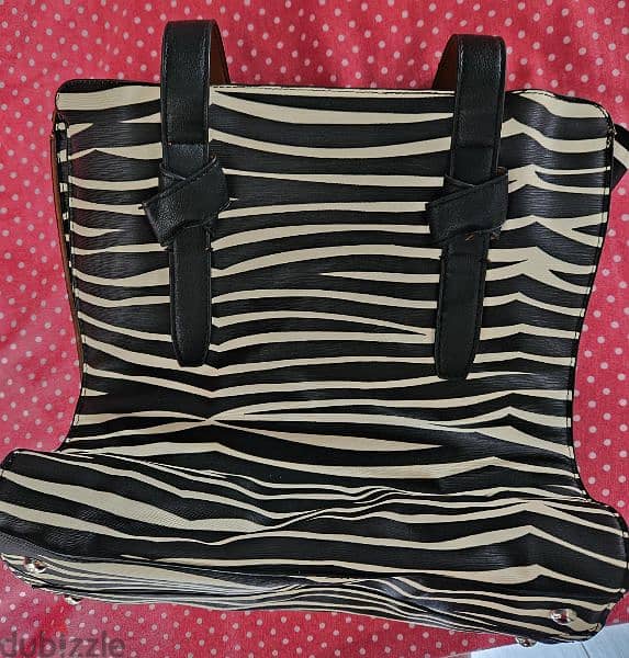 handbag 0