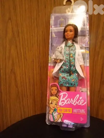 Barbie YOU CAN BE ANYTHING PET VET Hispanic Boxed doll+Small Cat=33$