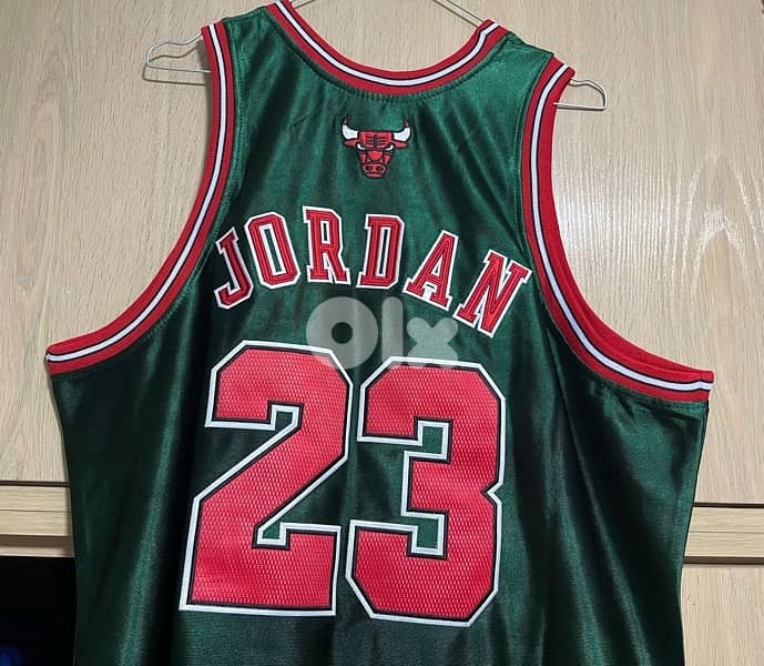 bulls jordan 23  special edition rare jersey from 1997/1998 1