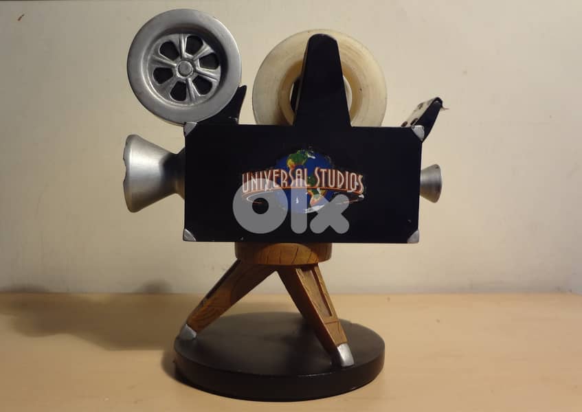 Universal studios decorative wooden scotch tape dispenser camera figur 0
