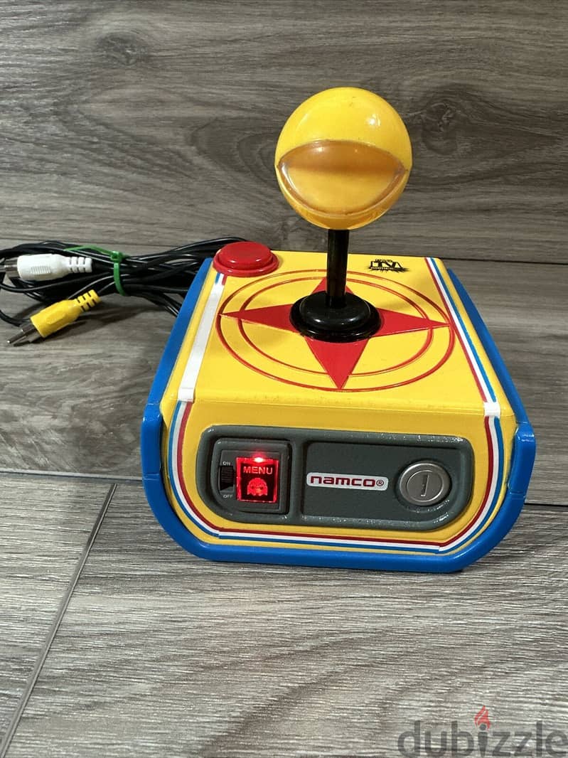Super pacman plug and play tv game including 4 variations of the pacma 0
