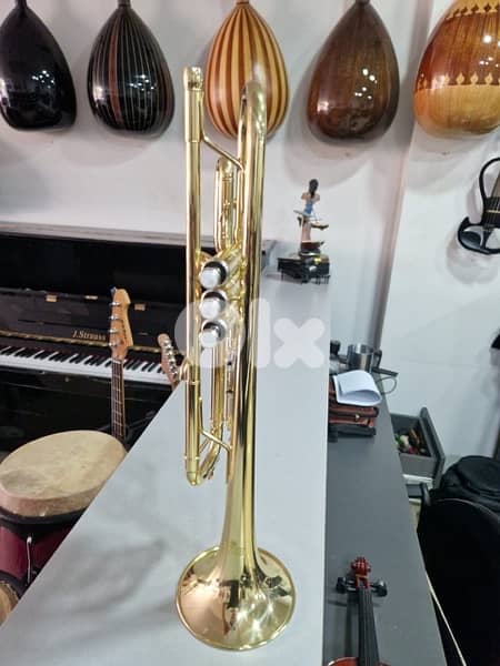trumpet bach gold package ترومبيت جديدة مع كامل اغراضها 1