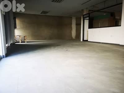 150 Sqm | Office / Showroom for rent in Karantina