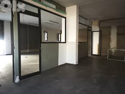 150 Sqm | Office / Showroom for rent in Karantina
