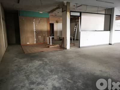 150 Sqm | Office / Showroom for rent in Karantina