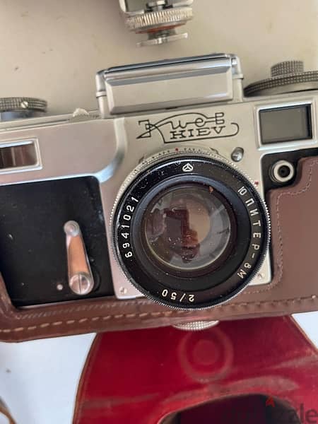kiev-2a  35mm camera with flash 3