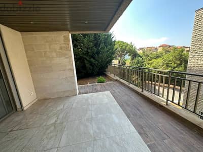 Deluxe Garden floor apartment for sale Monteverde (prime location)