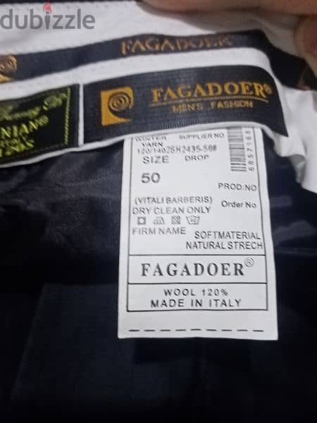 خمس بدلات شبه جداد لون اسود وكحلي السعر ٣٠ دولار تلفون ٠٣٣٢٠٠٣٦ 9
