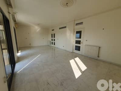 Apartment for sale in Hazmieh شقة للبيع في الحازمية مطلة