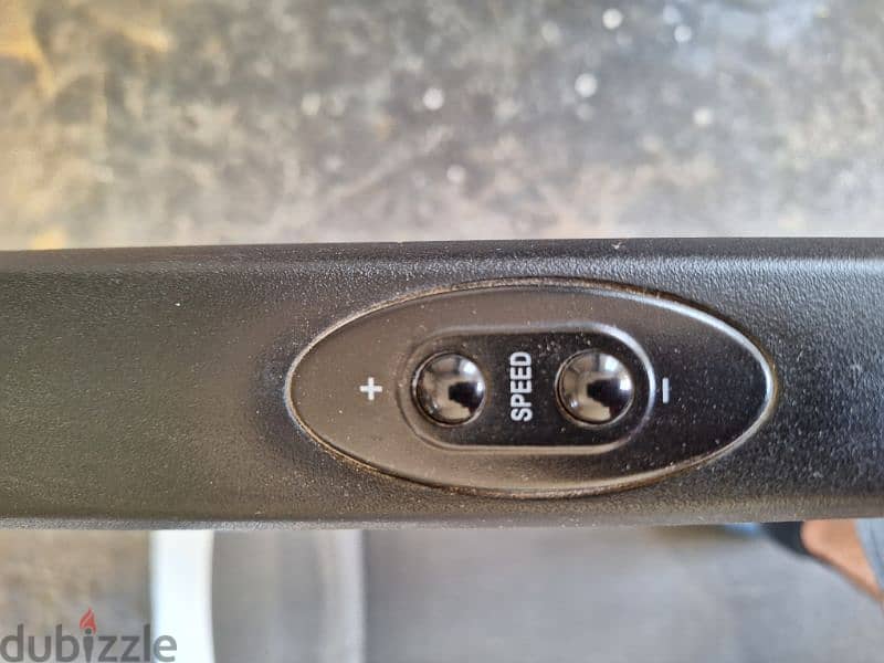 Treadmill 3 H. P. 125 kg (Barely Used) 9
