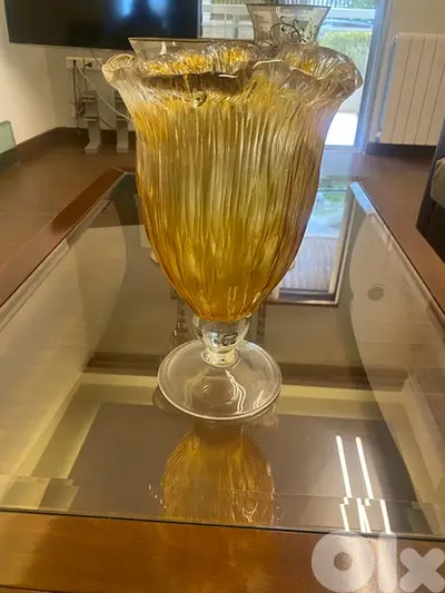 vase glass gold color
