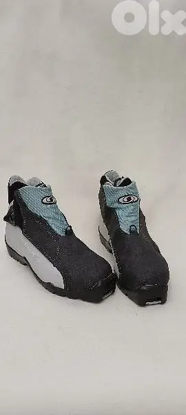 ski shoes/salomon