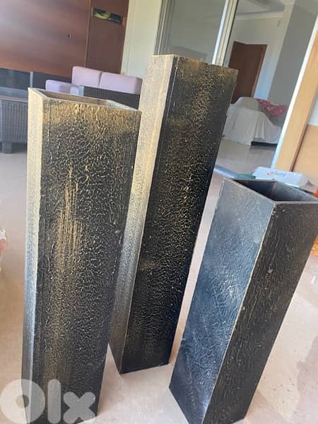 vases wood 1
