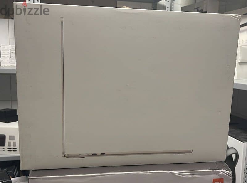 Macbook air 15inch  m2 8/256gb starlight MQKU3 original 0