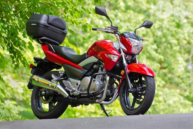 Suzuki Inazuma 250cc injection two cylinder 0klm 3