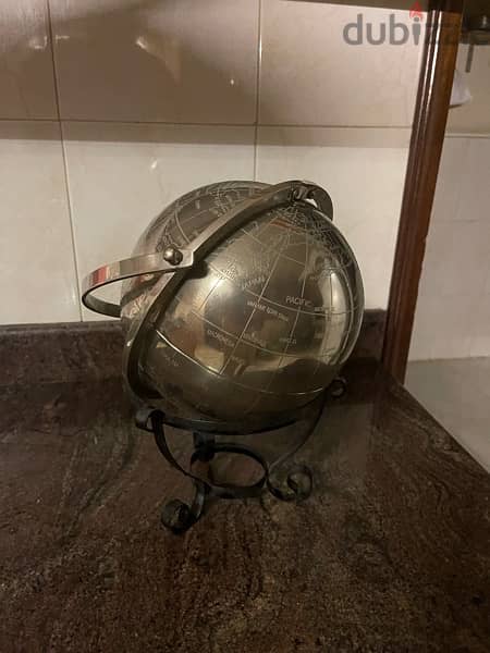 globe 2