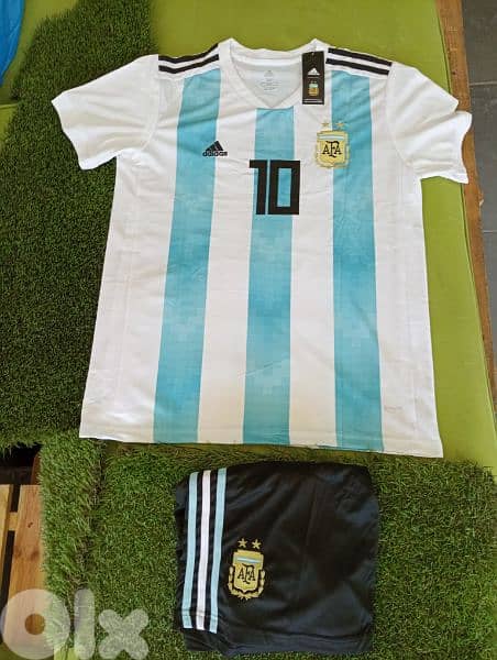 Messi Argentina football Shirt & Short (Made in Thailand) 1