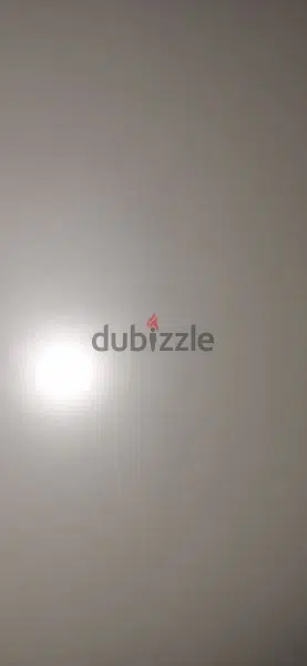 مطلوب عامل نظافه عمر ١٨ سنه كنس ومسح دوام ٨ ساعات منامه مأمنه
