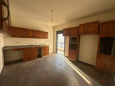 Apartment for sale in Jdeideh شقة للبيع في جديدة