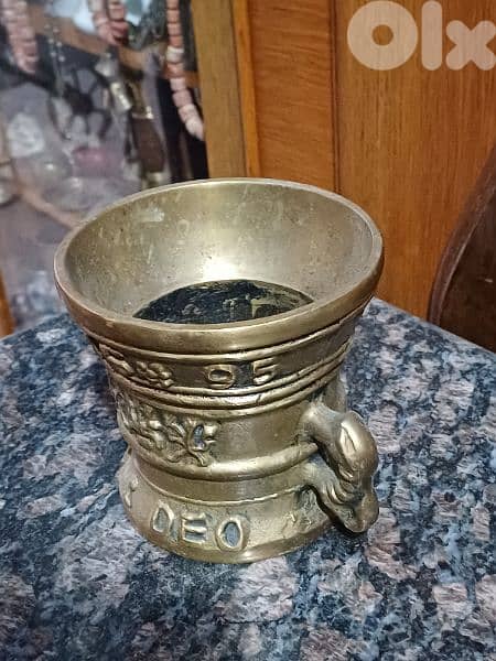 antique 8