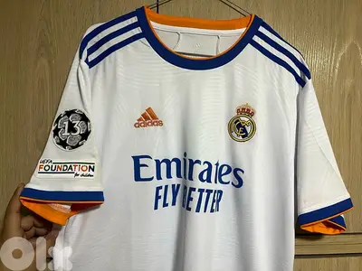 R. Carlos 3  Real Madrid 2022 home jersey  edition adidas kit