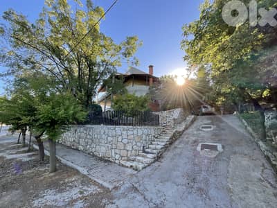 RWB168PK - Villa / house for sale in Aannaya Jbeil فيلا / بيت للبيع