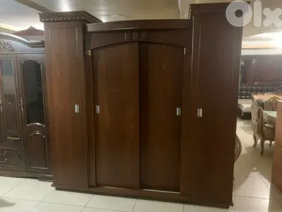 خزانة توصاية ملبسة قشرة زان