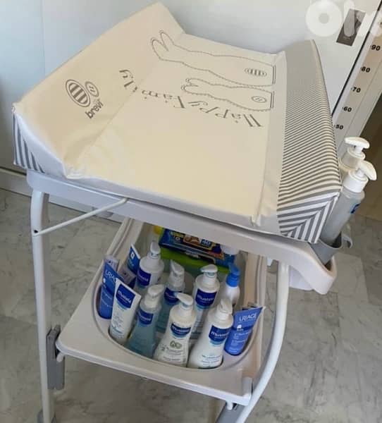 Brevi pratico with wheel bath stand and changing diaper 0