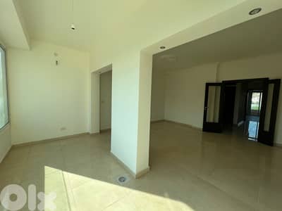 Apartment + sea view for sale in Jbeil Town - شقة للبيع في بلدة جبيل