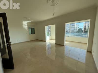 Apartment + sea view for sale in Jbeil Town - شقة للبيع في بلدة جبيل