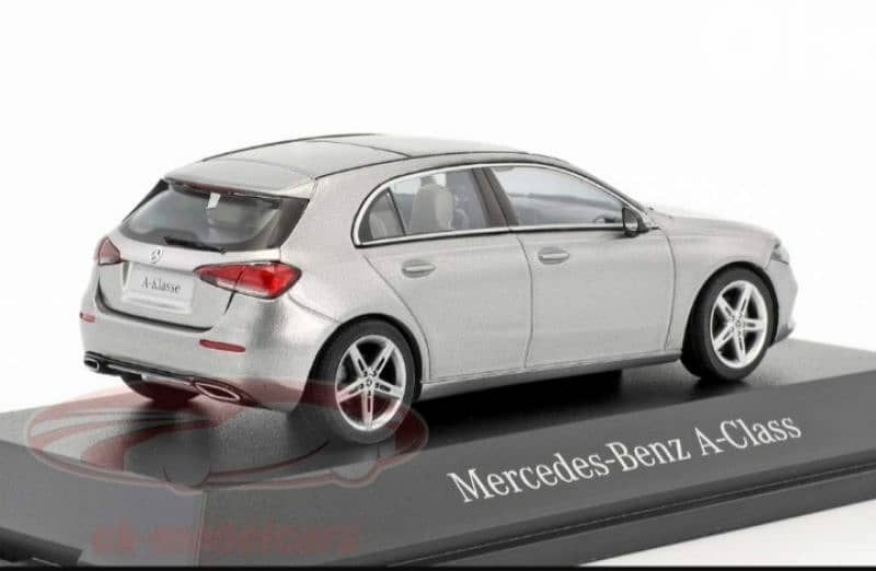 Mercedes A-Class diecast car model 1;43. 3
