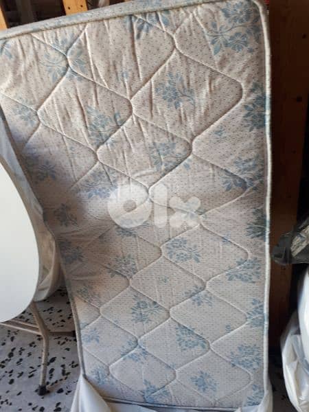 matress for baby parclit and fens for bed 1