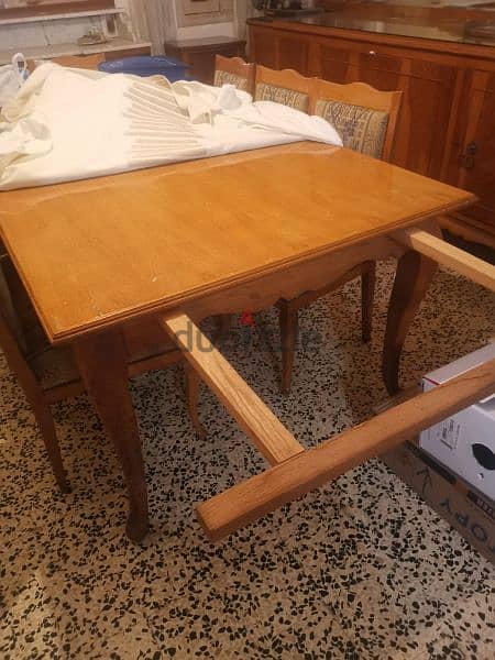 Dining Room for Sale. 4
