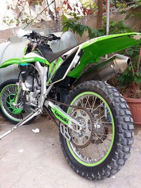 Kawasaki KLX450R - Motocross- Dirt Bike 4