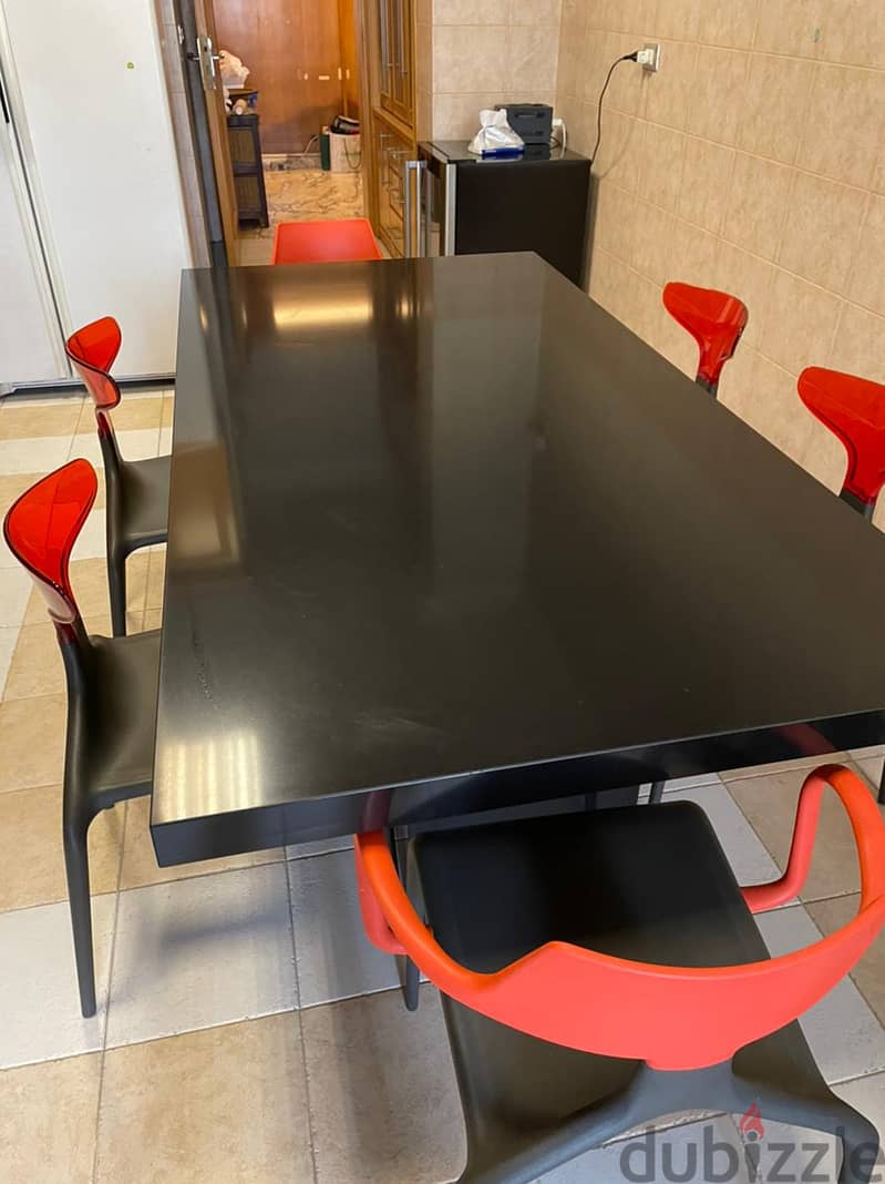 Progetti Quartz table suitable for indoor and outdoor. 0